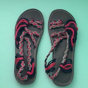 Hot pink and Black Sandals with Adjustable Straps for Outdoor Adventures
